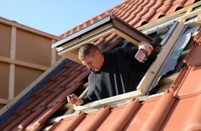 Pose de fenêtres de toit Velux à Oberlarg